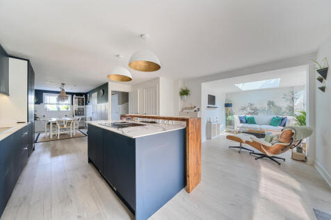 13049757683f06ce4acd3