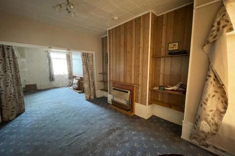 Through Lounge