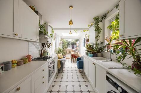 Pevensey Road, E17