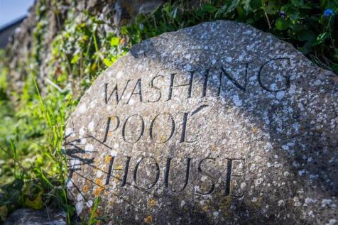 Washing Pool House