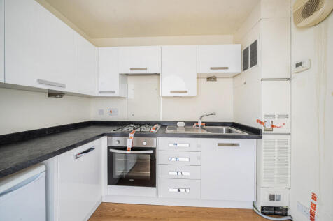 1296598-24-68274b...