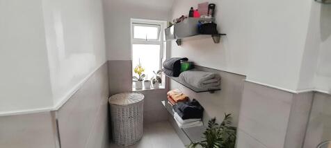 b6b14196-WhatsApp...