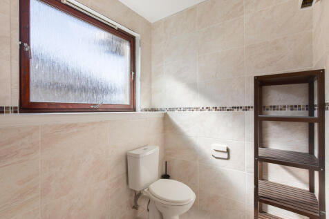 Bathroom1