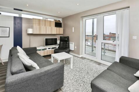 Lounge / Kitchen