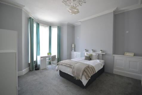 7 Bedroom Terraced in PL4 8RU