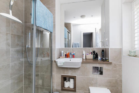 3 Longhurst Drive...