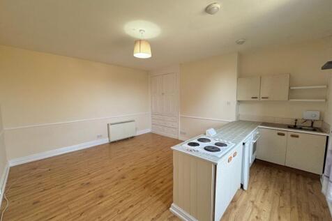 Living and kitchen area
