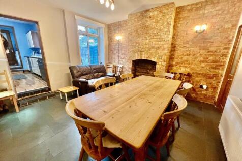 Dining/Family Room