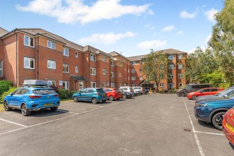 40 Spencer Court, Banbury-3.jpg