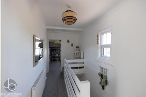 Photo 28-10-2025,...