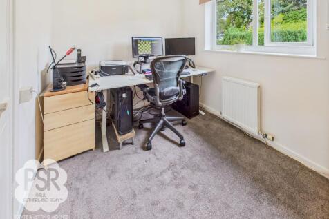 Bedroom Four / Office