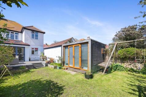 Brittany Road 19 GARDEN ROOM 2.jpeg