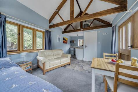 Bed / Sitting Room