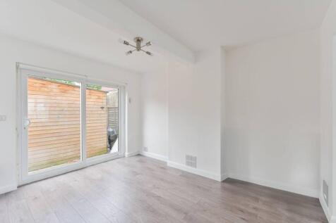 3 bed, 1 bath House in manchester - Photo 8