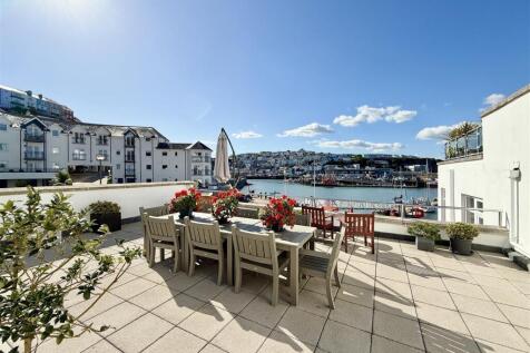 Communual Terrace.JPG