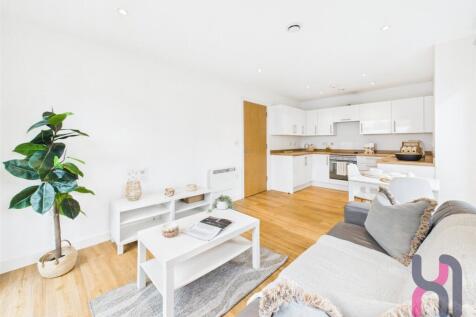 AVAILABLE 14TH AUGUST * Fully Furnished Flats * Free on-site Gym * Overnight Security * Manchester City Centre * Based in the vibrant area of Ancoats * 5 minute walk to the Northern Quarter