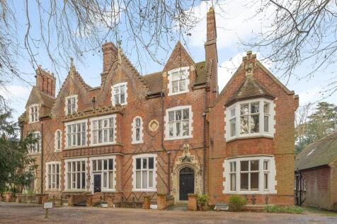 New Dover Road, Canterbury