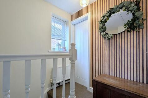 Malham Road EweMove Brighouse Olly (7)