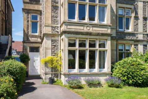 8 bed, 2 bath Semi-Detached in Bristol - Photo 44