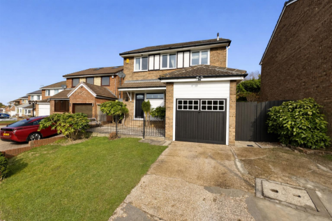 FRONT GARDEN AND PARKING
