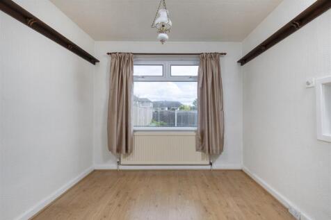 Bramleys Estate Agents - Weatherhill Crescent - Li