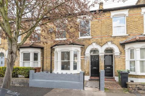 Wragby Road, E11