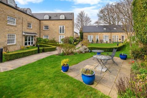 Oxford Court Apartments