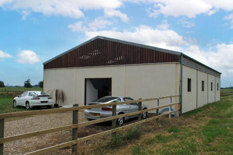 Parklands Barn is an impressive 213 sq.m.