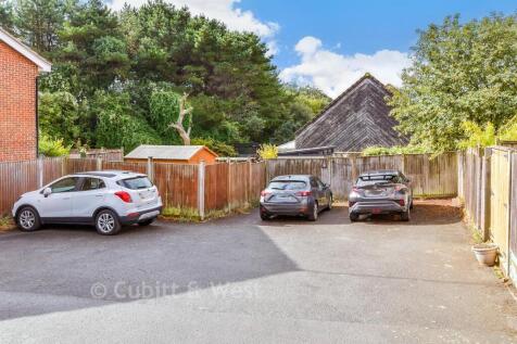 Driveway/Parking