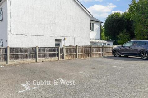 Driveway/Parking