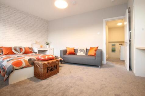 ROOM 5 (Main)
