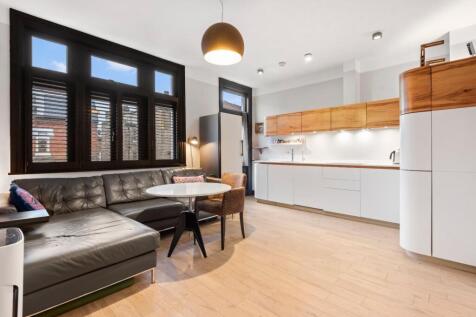 Reception/Kitchen