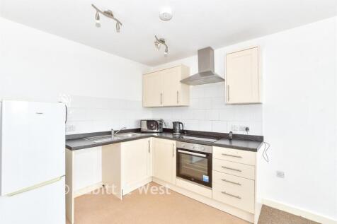Lounge/Kitchen