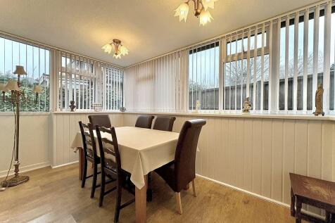 DINING ROOM/SIDE AREA