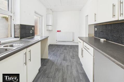 CAM02176G0-PR0530...