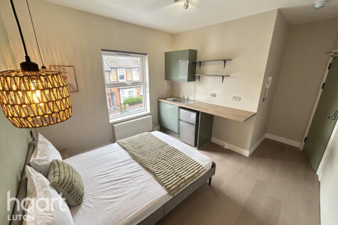 1 Bedroom House in LU2 0DN