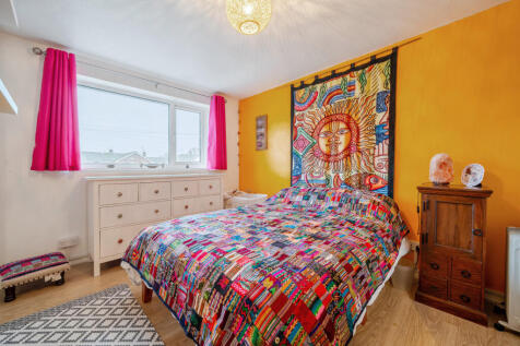 1393789-8-6943f9d...