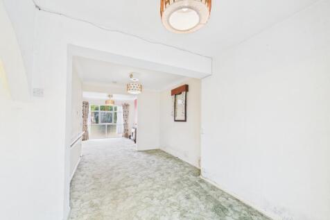 CAM02023G0-PR0175-STILL008