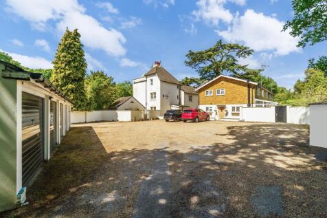 Warren Lodge Drive
