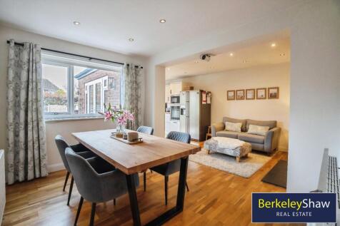 Kitchen/Living/Dining