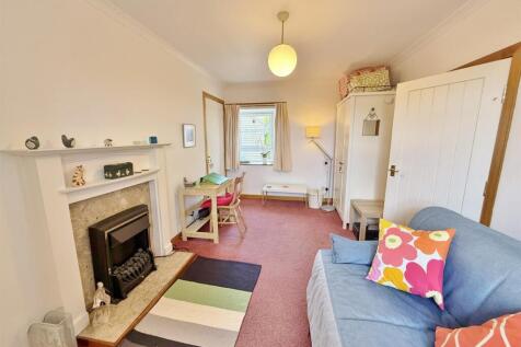 Wellingtonia sitting room