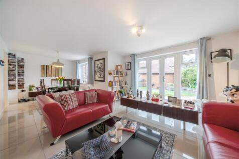 7 Bailey Close, Wolston