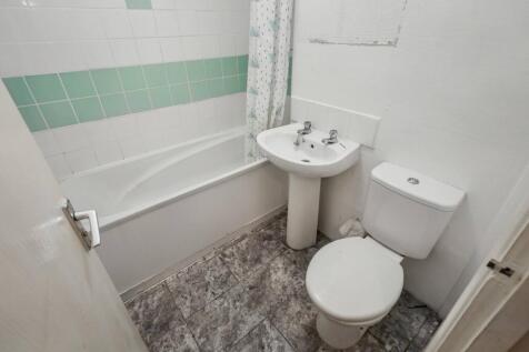 Flat 7 Anvil Court, Marsh Road, Luton, Bedfordshire, LU3 2RB