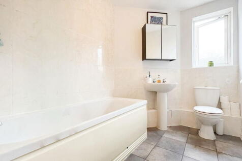2 bed, 1 bath Flat in Bristol - Photo 7