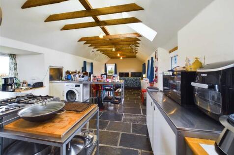 Kitchen/Dining/Livin