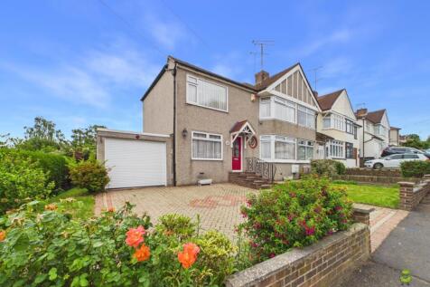 Presented by Clinton at EweMove Bexleyheath and Da