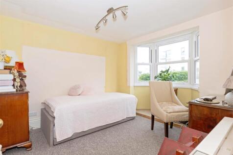 1 16 Heene Terrace_2.JPG