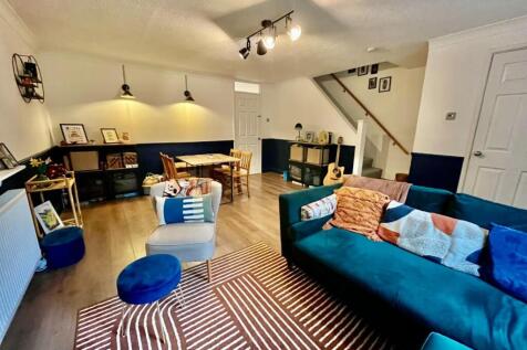 Sitting/Dining Room