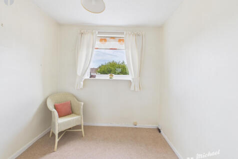 CAM03852G0-PR0407-STILL017