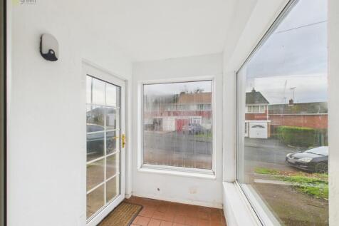 4 bed, 1 bath Semi-Detached in Birmingham - Photo 11